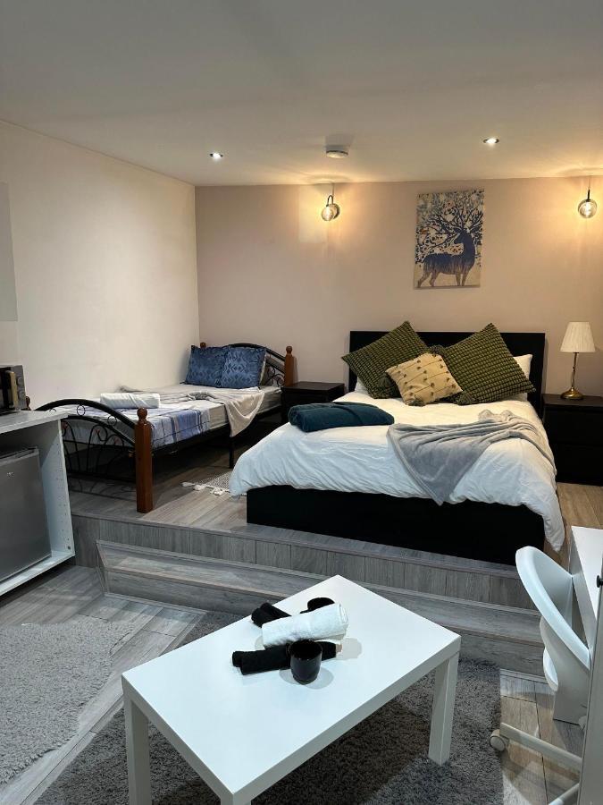 Charming Studio Apartment In ロンドン エクステリア 写真