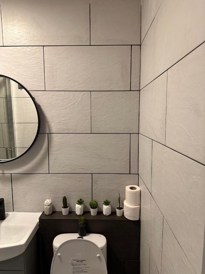 Charming Studio Apartment In ロンドン エクステリア 写真